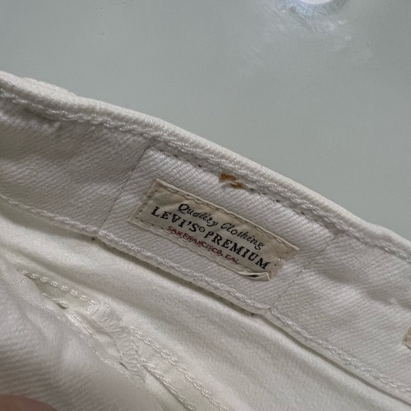 Levi’s White 721 High Rise Skinny Jeans Size 26 US $98 - Picture 7 of 9